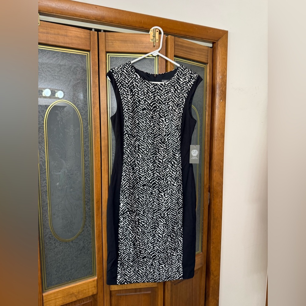 Sleeveless Black & White Patterned Sheath Dress VINCE CAMUTO BRAND NEW